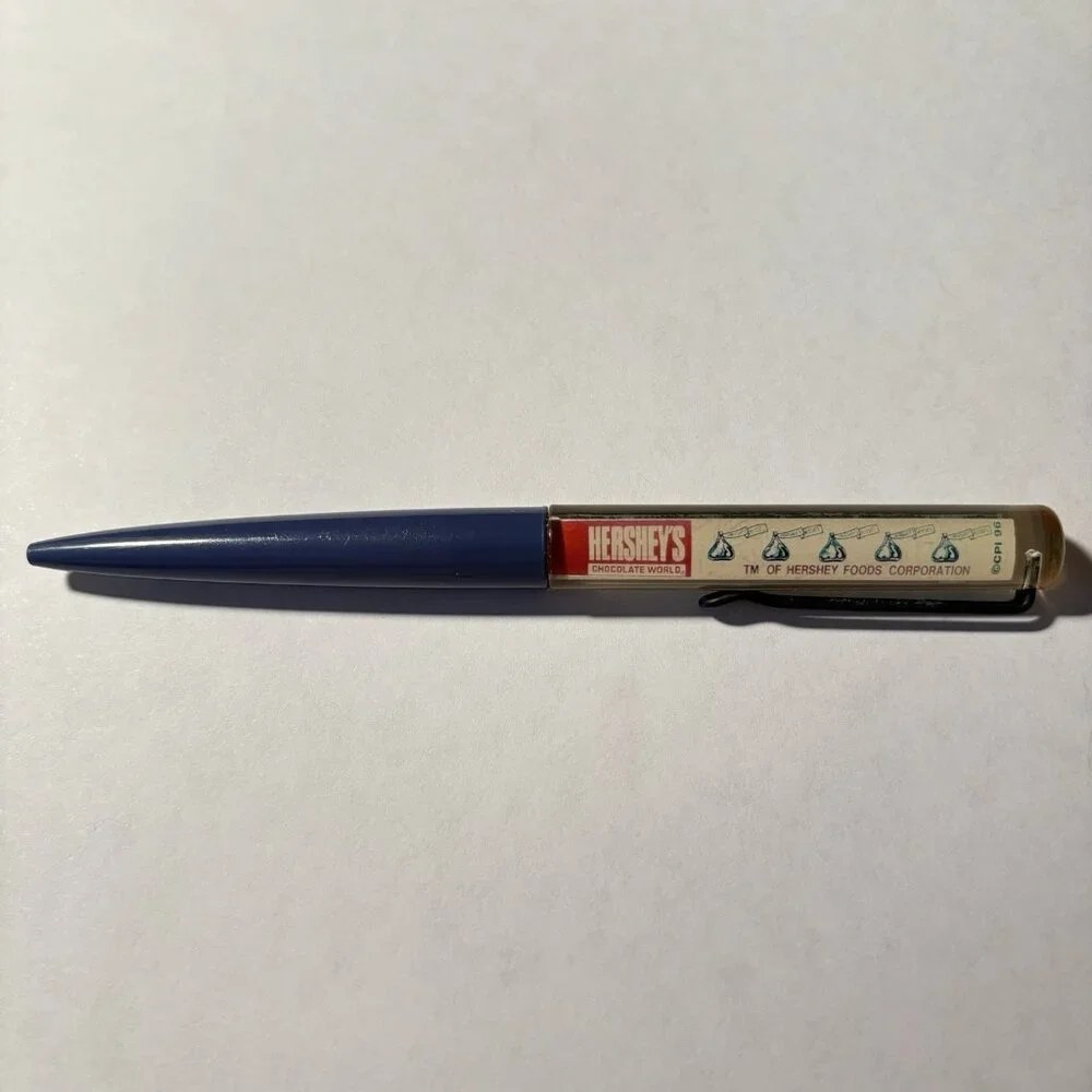 Hershey's Chocolate World Floaty Pen Holstein Cow Moves Past Farm Souvenir Vtg